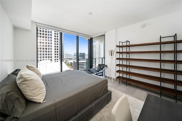 68 SE 6th St 1201, Miami, FL 33131