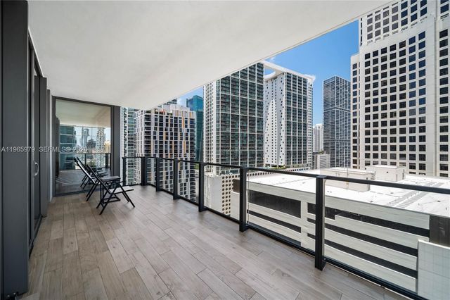 68 SE 6th St 1201, Miami, FL 33131