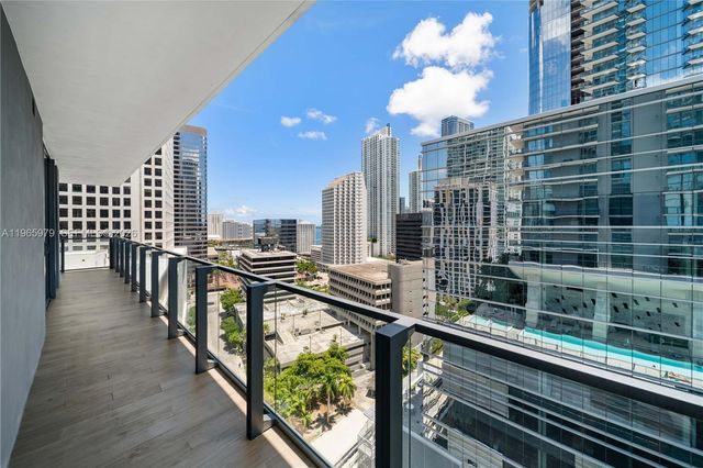 68 SE 6th St 1201, Miami, FL 33131