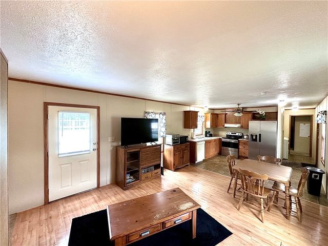 1761 Old Youngstown Rd, Union Twp, PA 16116