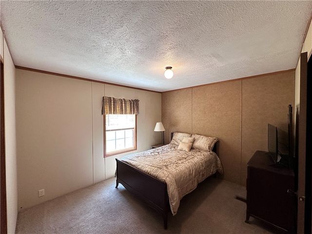 1761 Old Youngstown Rd, Union Twp, PA 16116