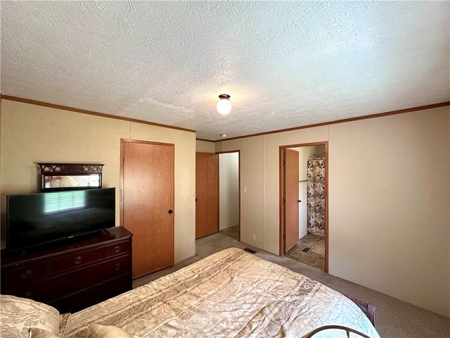 1761 Old Youngstown Rd, Union Twp, PA 16116