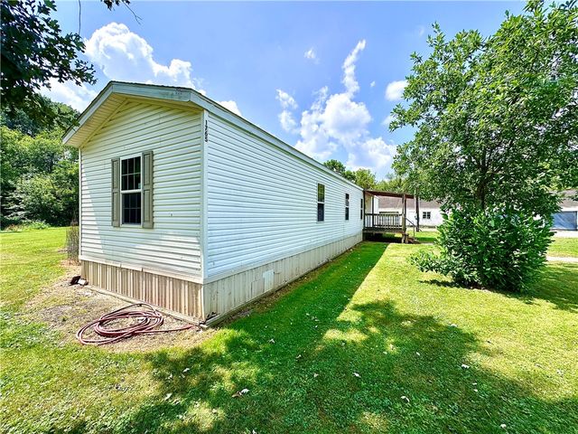 1761 Old Youngstown Rd, Union Twp, PA 16116