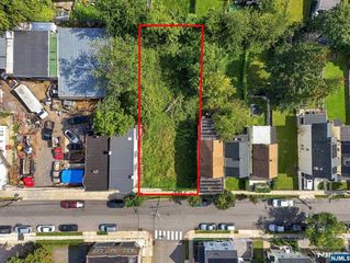 186 Hickory Street, Orange, NJ 07050
