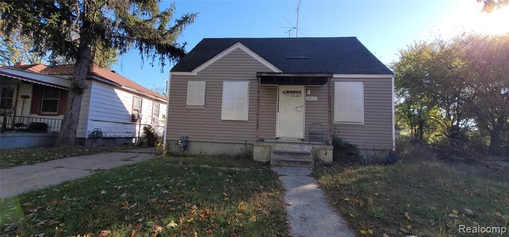 20022 Pinehurst Street, Detroit, MI 48221