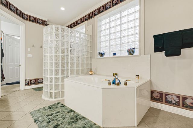 122 Marble Staff Court, Houston, TX 77069