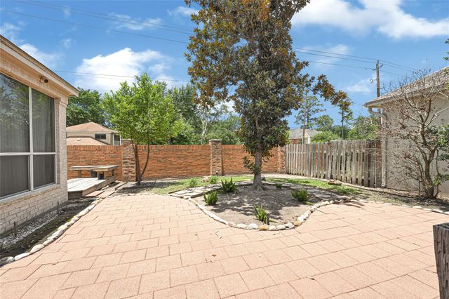 122 Marble Staff Court, Houston, TX 77069