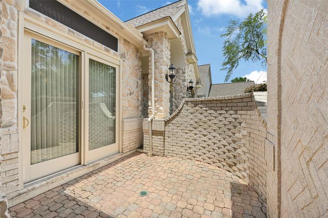 122 Marble Staff Court, Houston, TX 77069