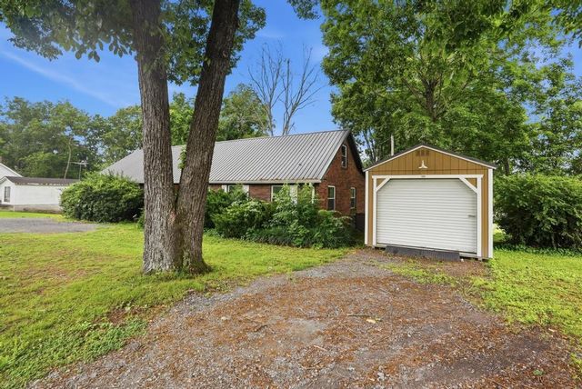 553 Lafayette Rd, Red Boiling Springs, TN 37150