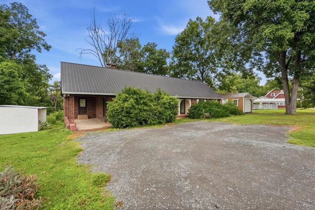 553 Lafayette Rd, Red Boiling Springs, TN 37150