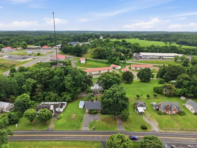 553 Lafayette Rd, Red Boiling Springs, TN 37150