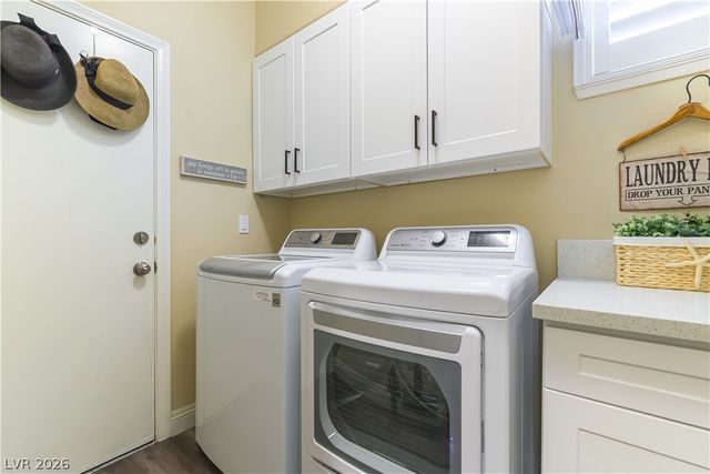 10105 Snow Crest Place, Las Vegas, NV 89134