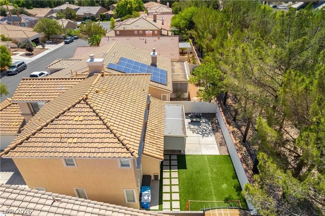 10105 Snow Crest Place, Las Vegas, NV 89134