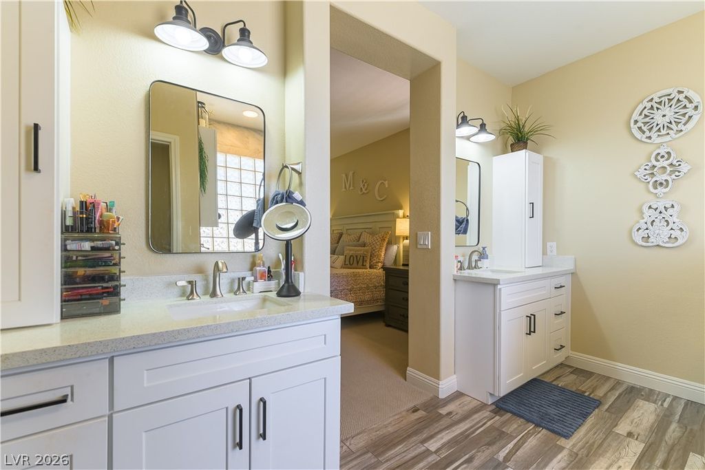 Image 14 of property listing at 10105 Snow Crest Place, Las Vegas, NV 89134