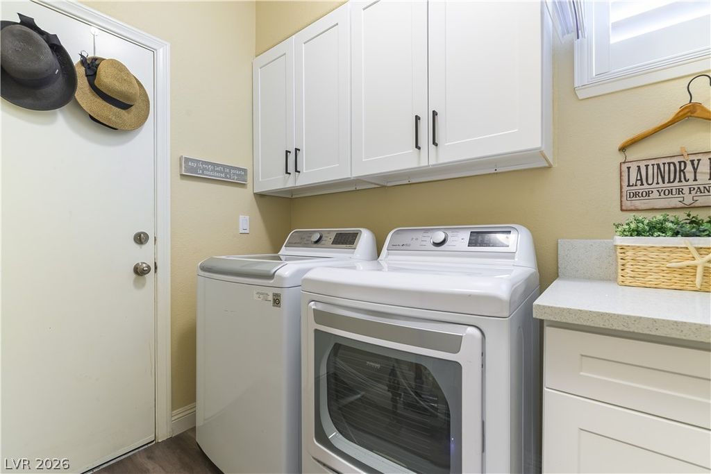 Image 24 of property listing at 10105 Snow Crest Place, Las Vegas, NV 89134