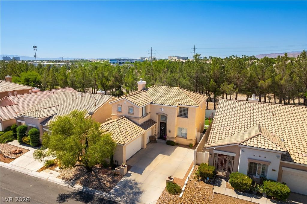 Image 28 of property listing at 10105 Snow Crest Place, Las Vegas, NV 89134