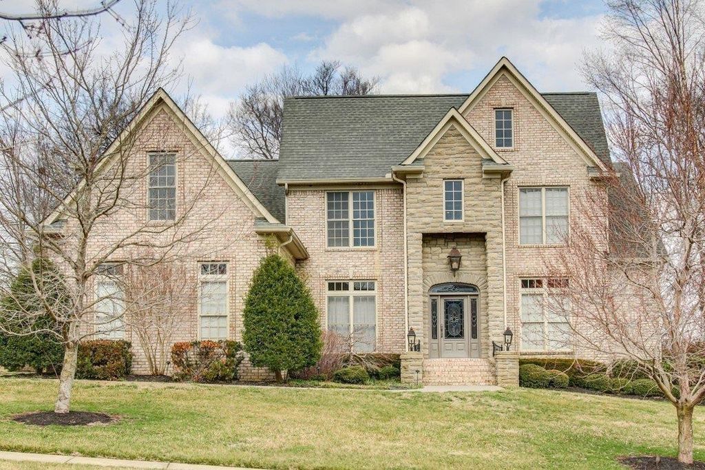 100 Gaston Street, Hendersonville, TN 37075