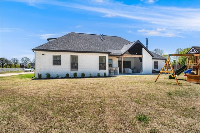 5919 Sant Antonio, Springdale, AR 72762
