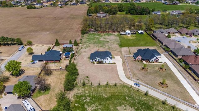 5919 Sant Antonio, Springdale, AR 72762