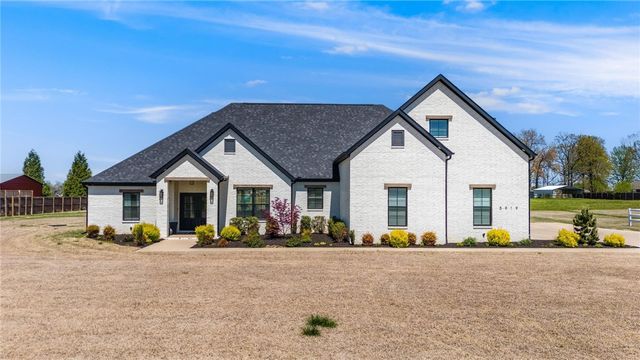 5919 Sant Antonio, Springdale, AR 72762