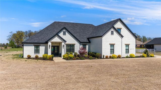 5919 Sant Antonio, Springdale, AR 72762