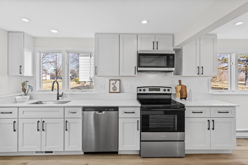 6264 Brooklyn Drive, Brooklyn Center, MN 55430