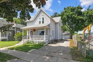 1209 N LAWE STREET, Appleton, WI 54911