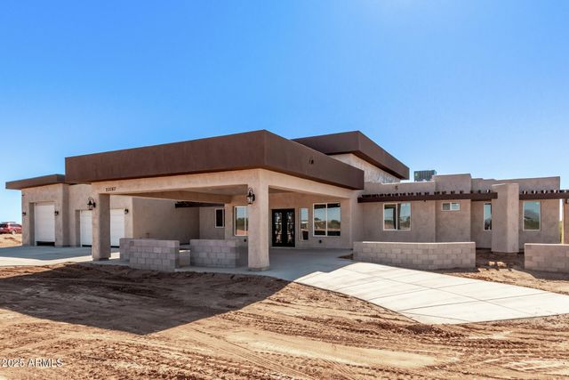 23167 W MONTGOMERY Road, Wittmann, AZ 85361