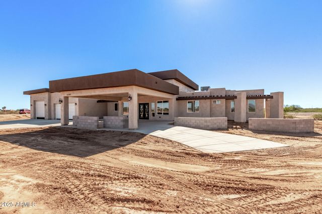 23167 W MONTGOMERY Road, Wittmann, AZ 85361