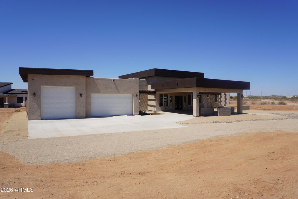 23167 W MONTGOMERY Road, Wittmann, AZ 85361 — photo 4