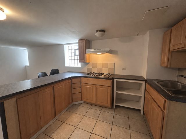 5839 W Eastwood Avenue, Chicago, IL 60630