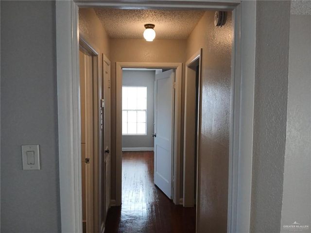 2113 E Van Buren Avenue, Harlingen, TX 78550