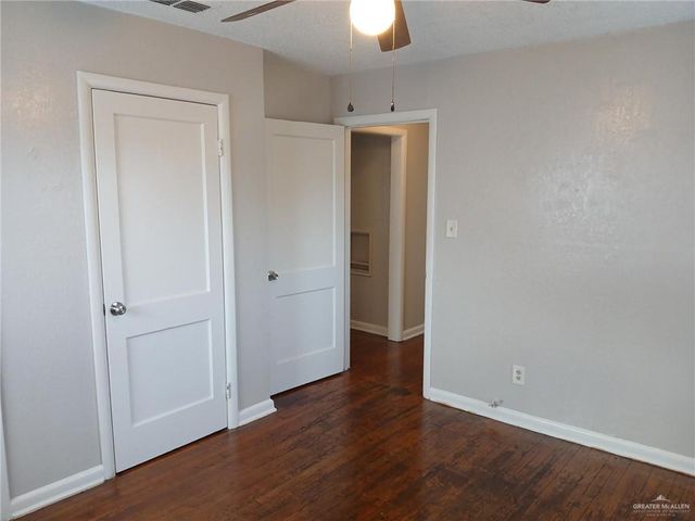 2113 E Van Buren Avenue, Harlingen, TX 78550