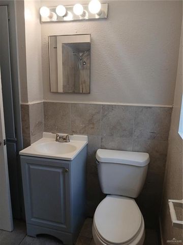 2113 E Van Buren Avenue, Harlingen, TX 78550