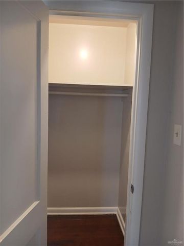 2113 E Van Buren Avenue, Harlingen, TX 78550