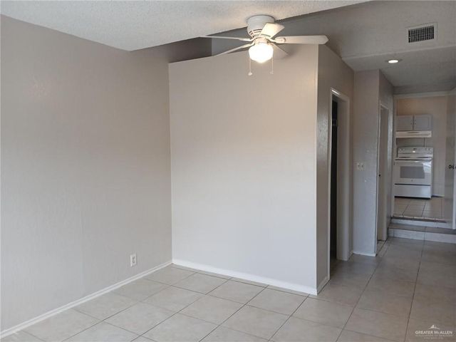 2113 E Van Buren Avenue, Harlingen, TX 78550