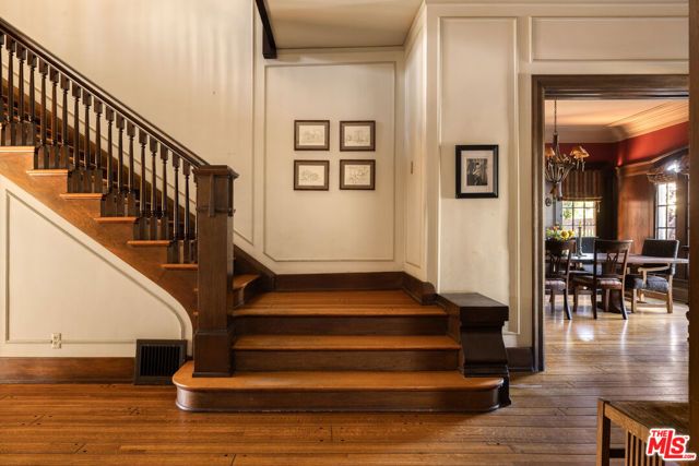 309 S Plymouth Boulevard, Los Angeles, CA 90020