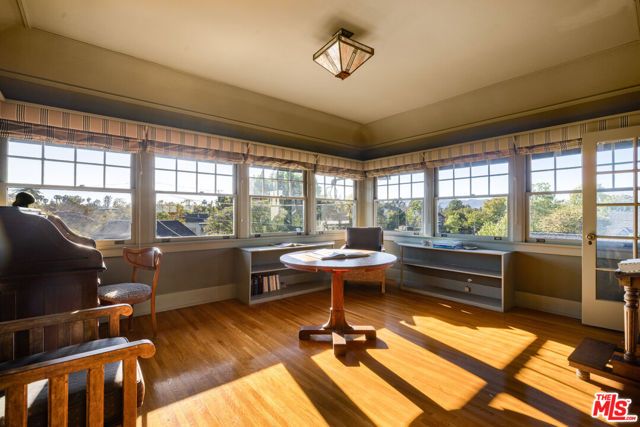 309 S Plymouth Boulevard, Los Angeles, CA 90020