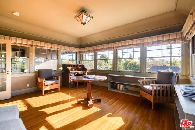 309 S Plymouth Boulevard, Los Angeles, CA 90020