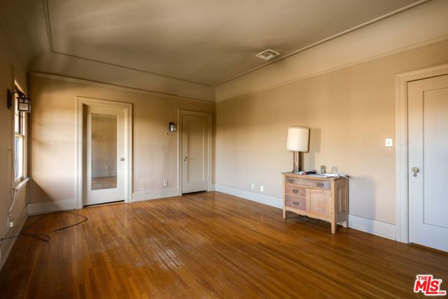 309 S Plymouth Boulevard, Los Angeles, CA 90020