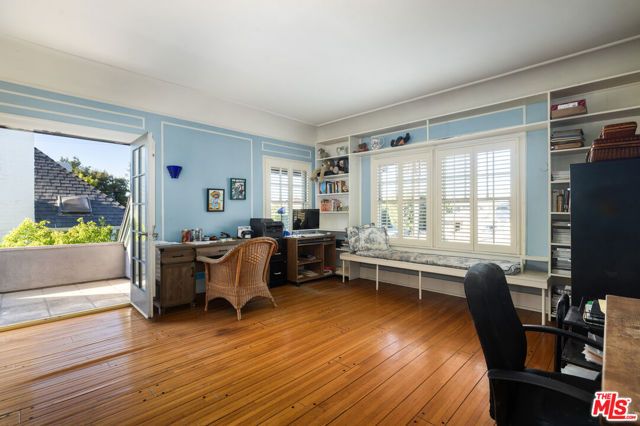 309 S Plymouth Boulevard, Los Angeles, CA 90020