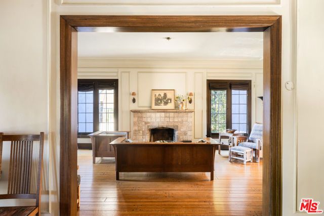 309 S Plymouth Boulevard, Los Angeles, CA 90020