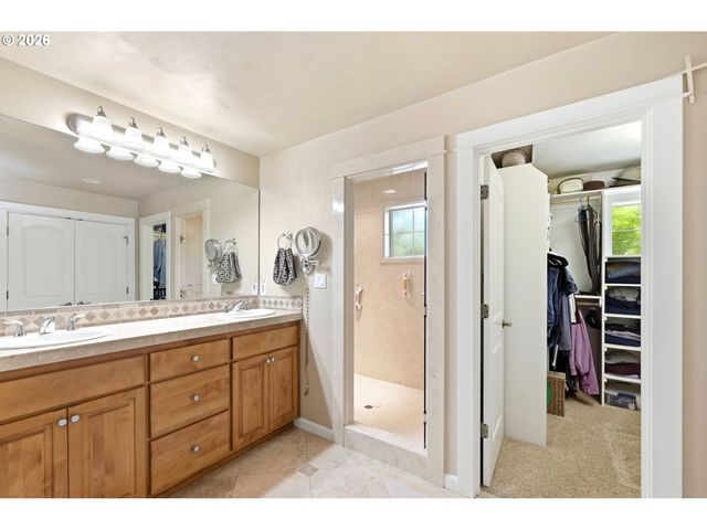 435 MOUNTAINGATE Dr, Springfield, OR 97478