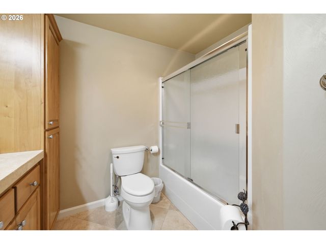 435 MOUNTAINGATE Dr, Springfield, OR 97478