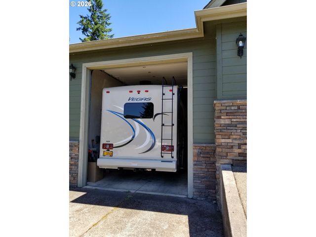 435 MOUNTAINGATE Dr, Springfield, OR 97478