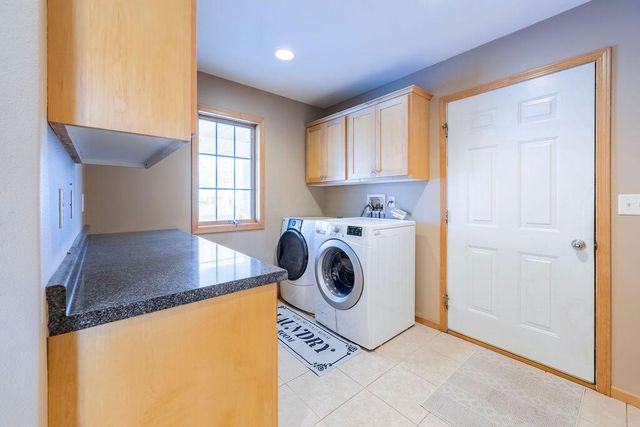 N8825 Fawn Meadow LANE, Holmen, WI 54636