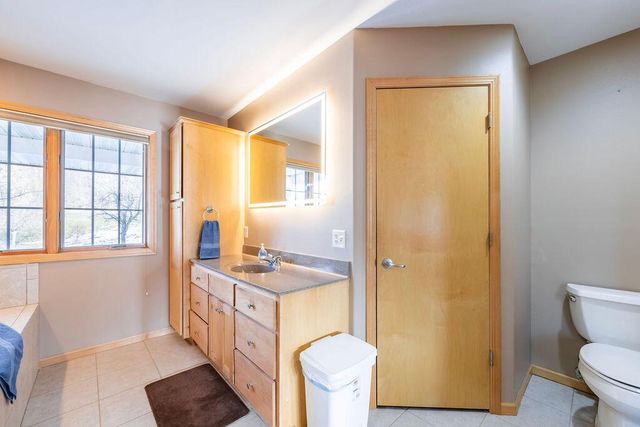 N8825 Fawn Meadow LANE, Holmen, WI 54636