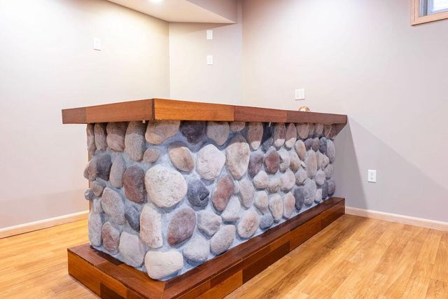 N8825 Fawn Meadow LANE, Holmen, WI 54636