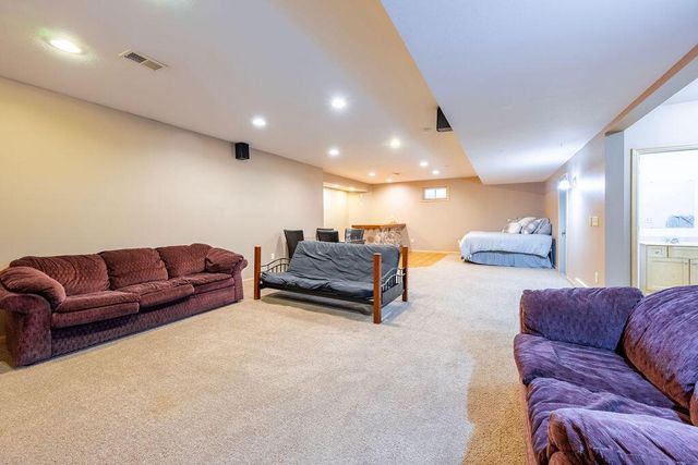 N8825 Fawn Meadow LANE, Holmen, WI 54636