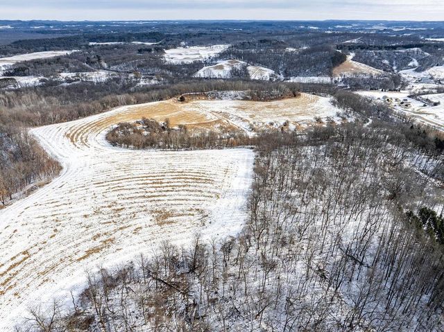 N8825 Fawn Meadow LANE, Holmen, WI 54636